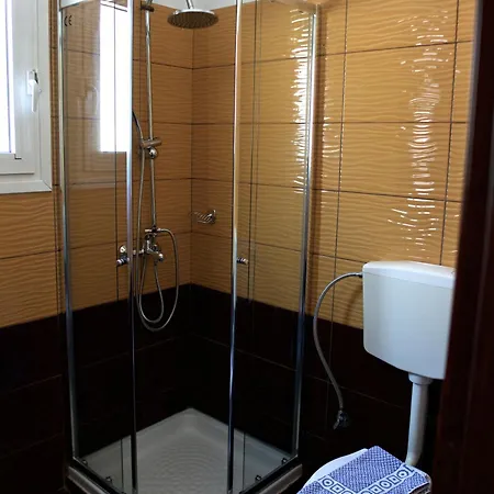 Batalogianni Πανσιόν 4*