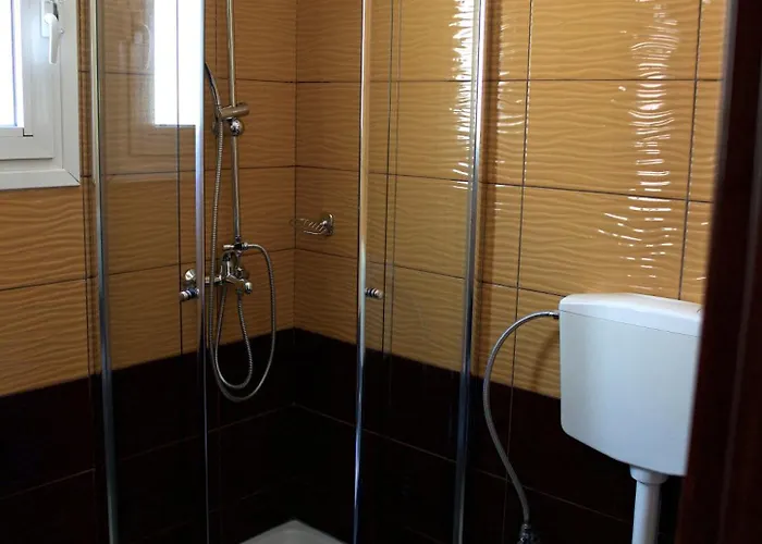 Rooms Batalogianni Pensionat 4*