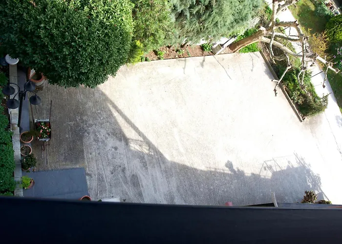 Pensión Batalogianni 4*