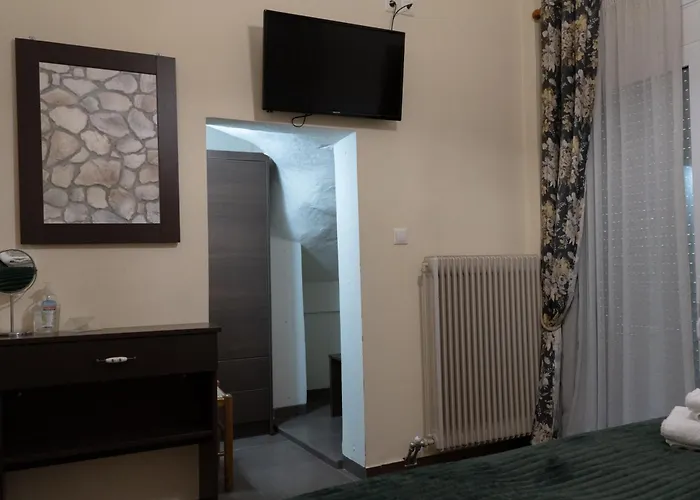 Rooms Batalogianni Pensionat 4*