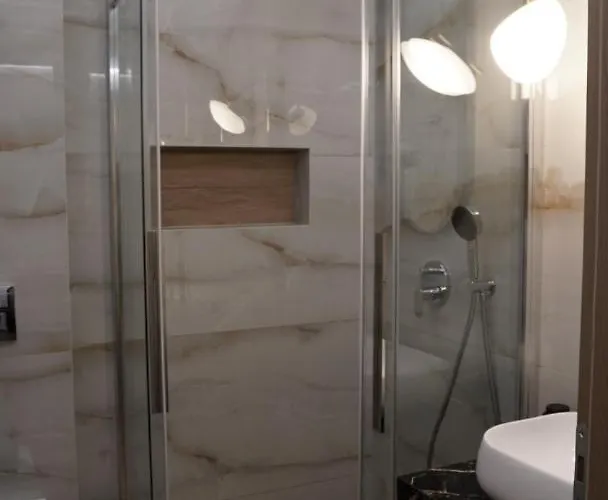 Pensionat Rooms Batalogianni 4*